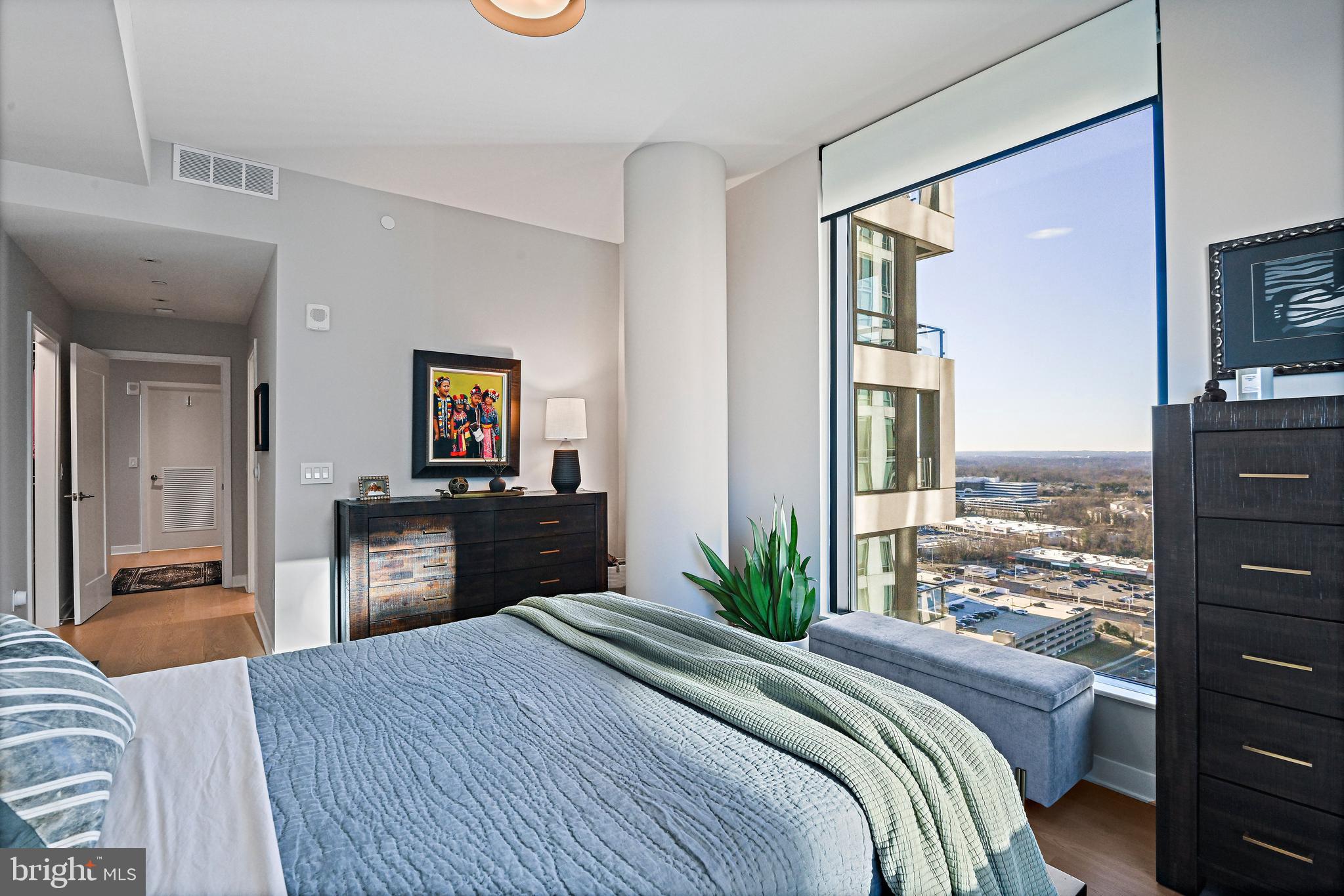 THE VERSE CONDO - Residential