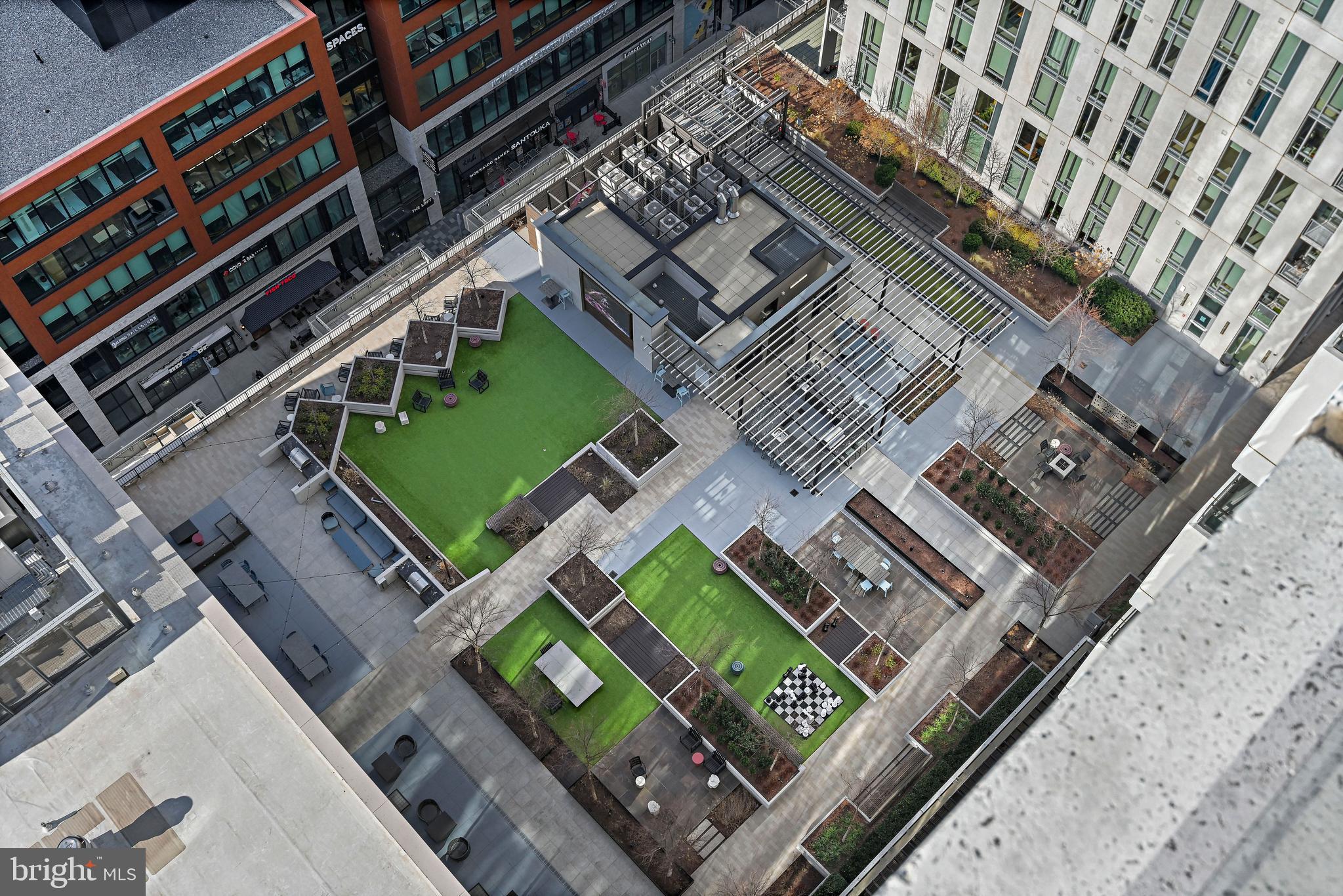 THE VERSE CONDO - Residential