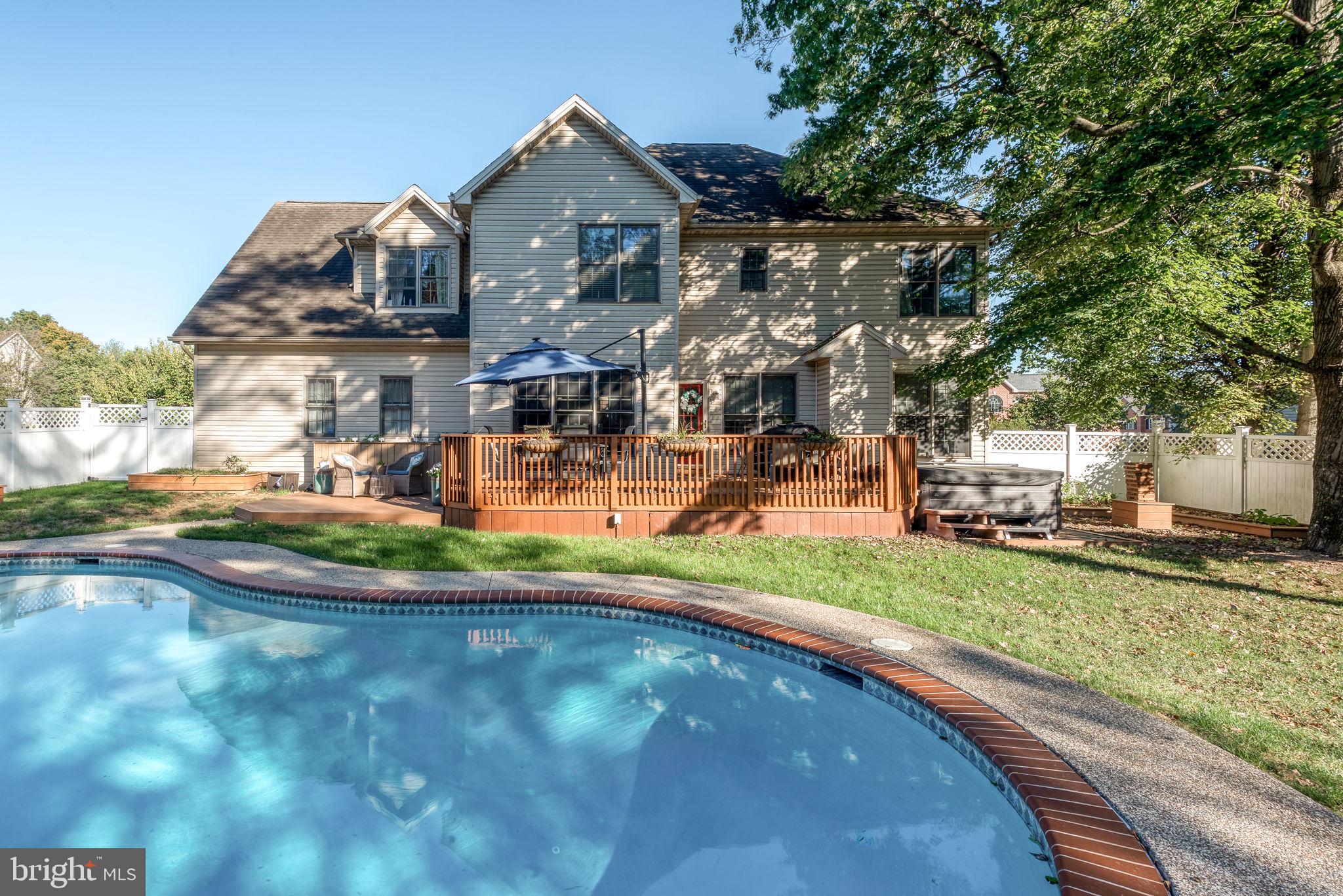 KINGSWOOD - Residential