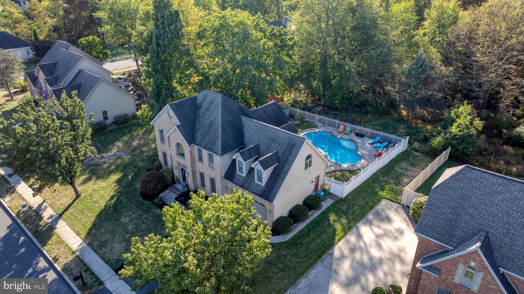 KINGSWOOD - Residential