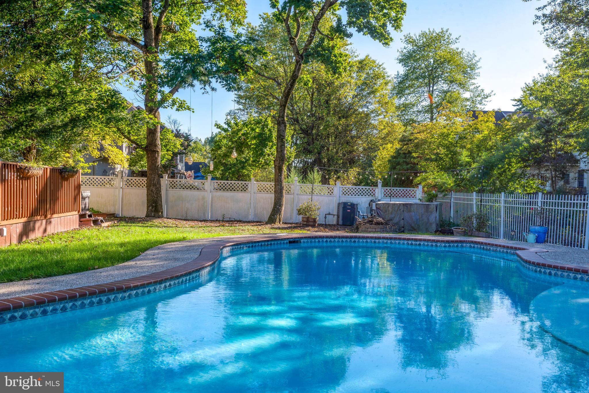 KINGSWOOD - Residential