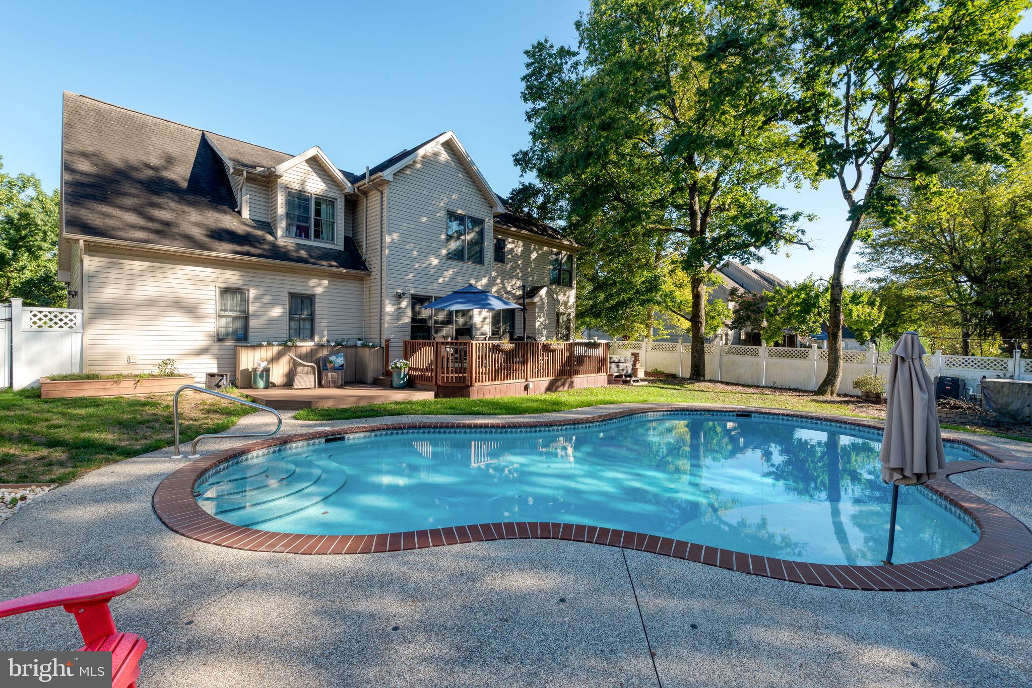 KINGSWOOD - Residential