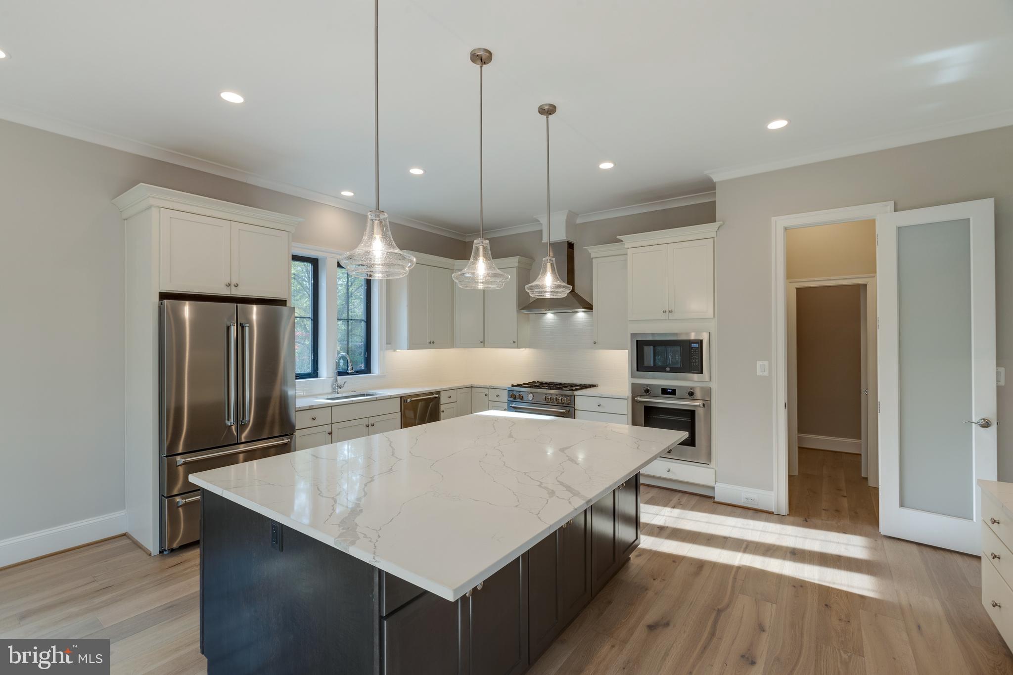 POPLAR HEIGHTS - Residential