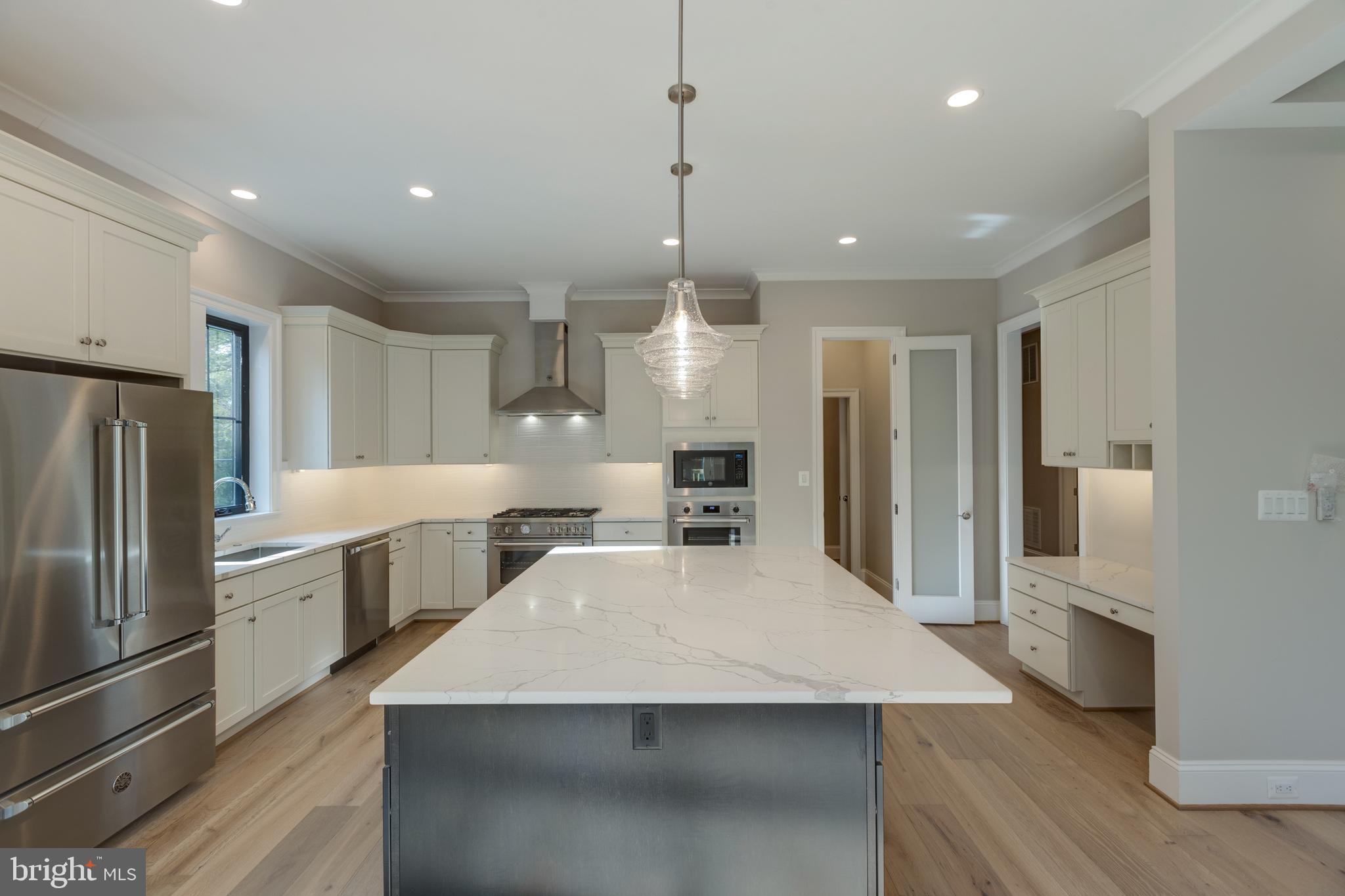 POPLAR HEIGHTS - Residential