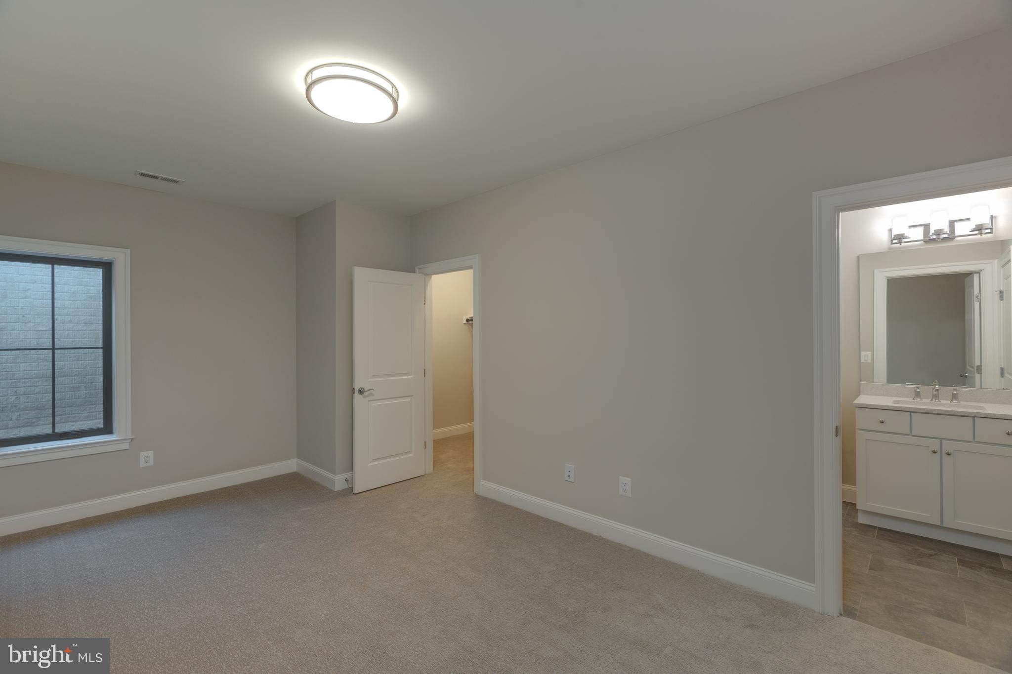 POPLAR HEIGHTS - Residential