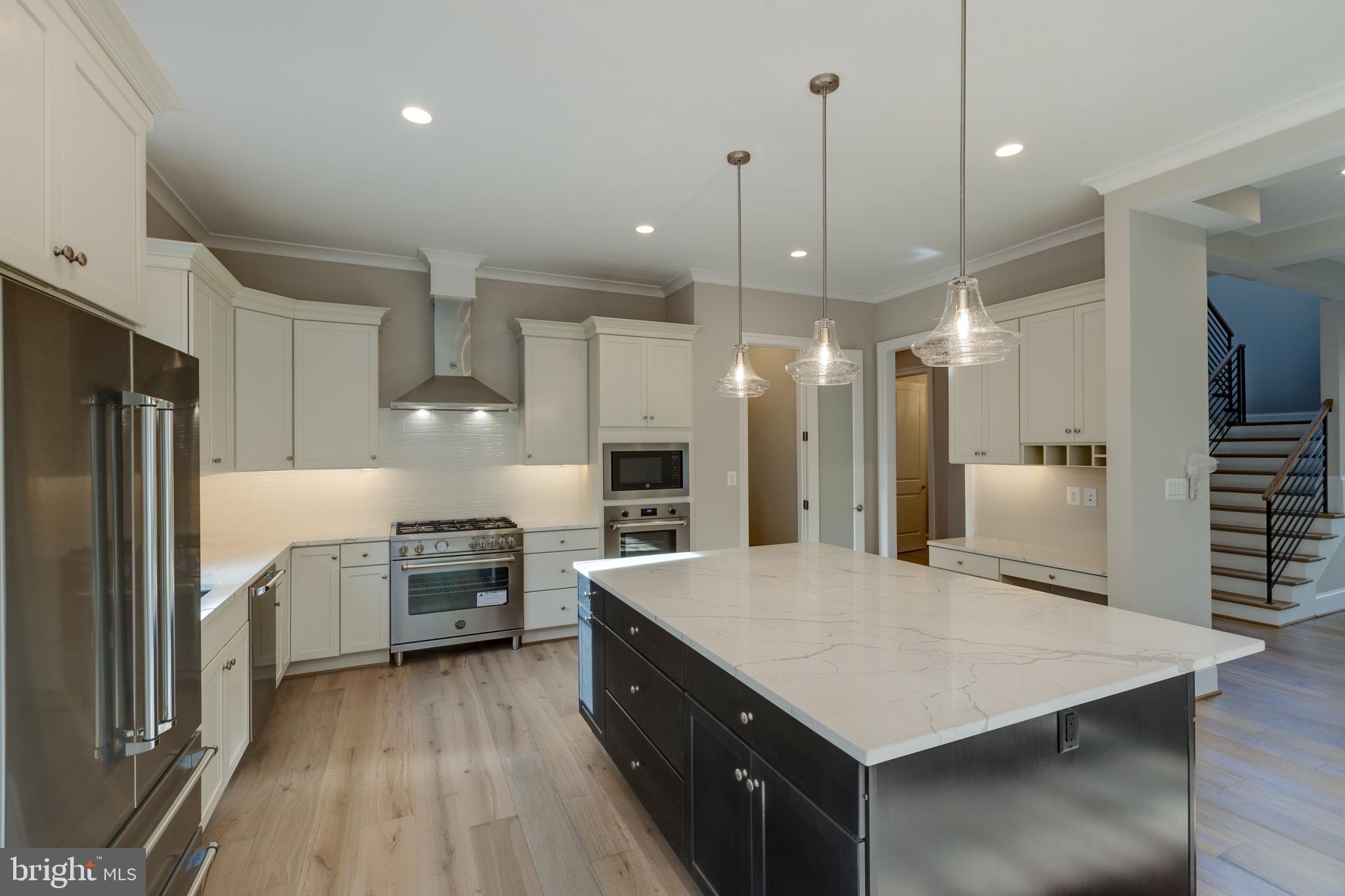 POPLAR HEIGHTS - Residential