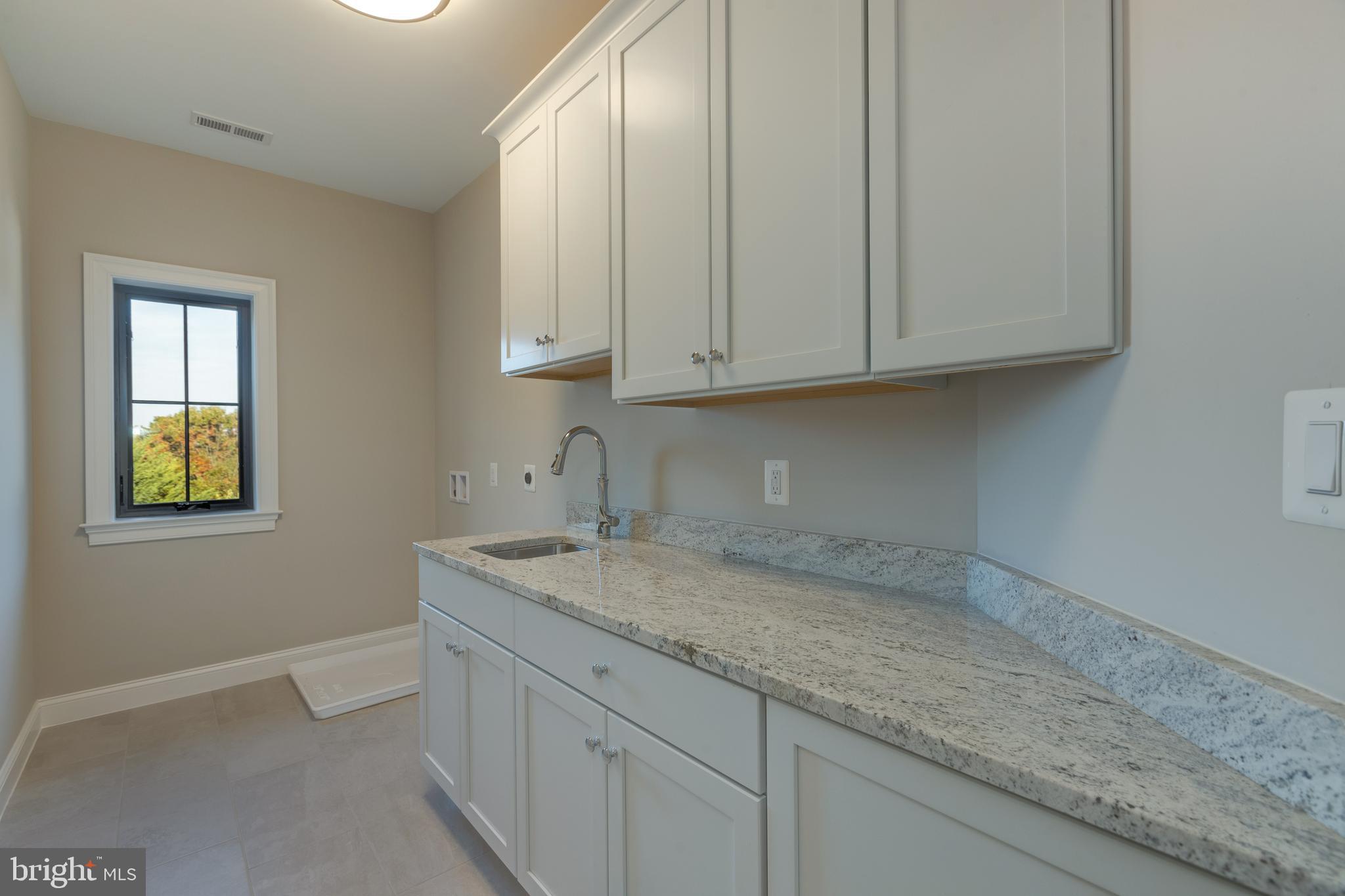 POPLAR HEIGHTS - Residential