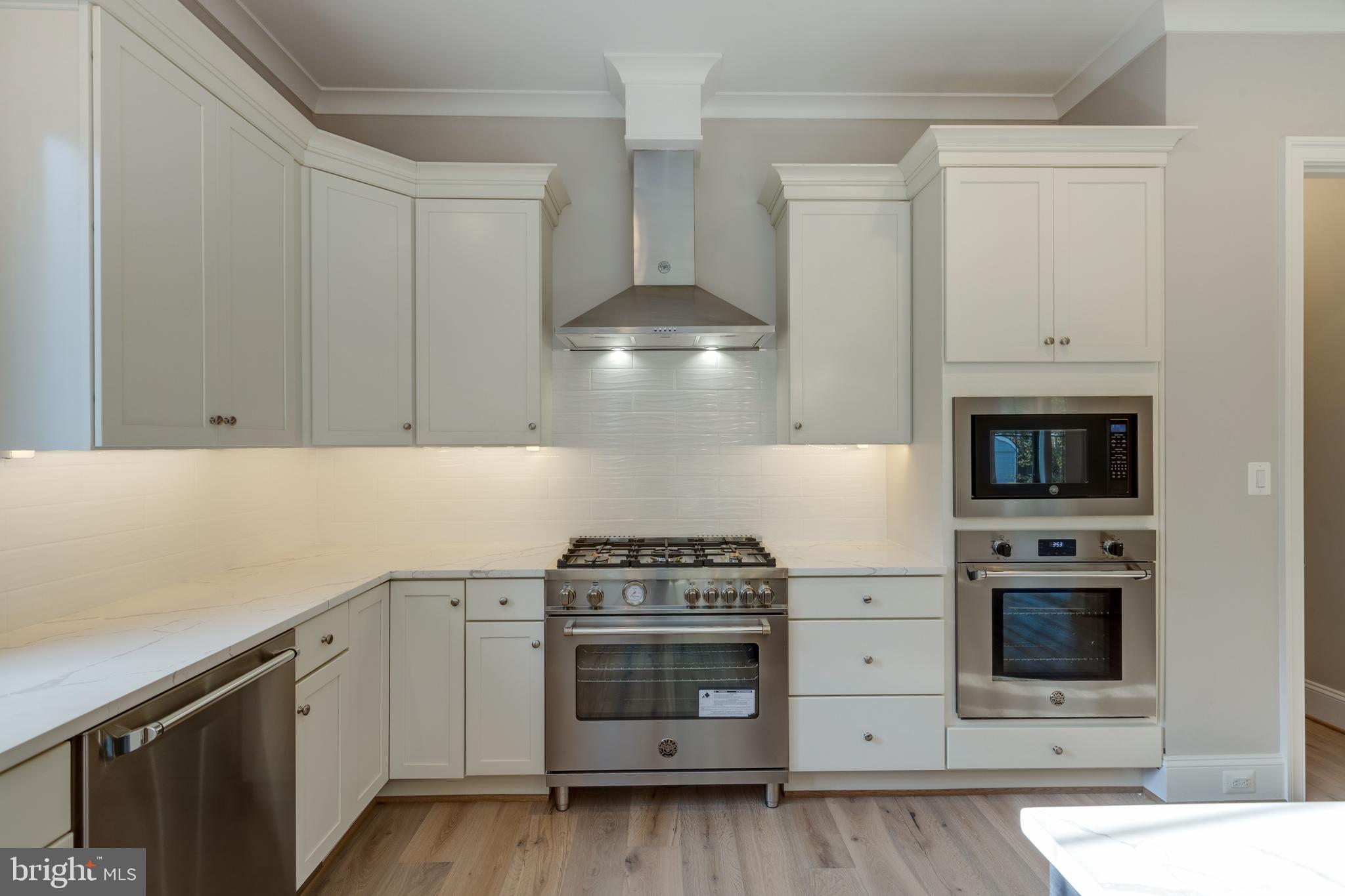 POPLAR HEIGHTS - Residential