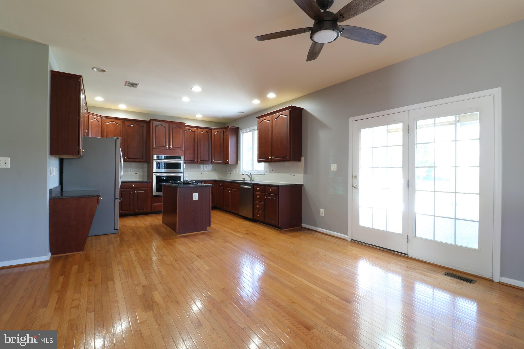 SOUTH RIDING - Residential Lease