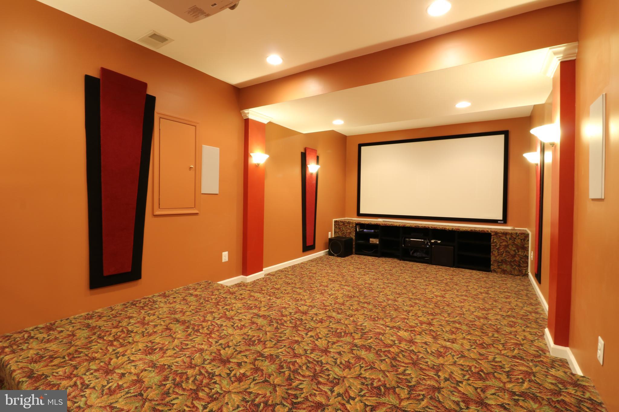 SOUTH RIDING - Residential Lease