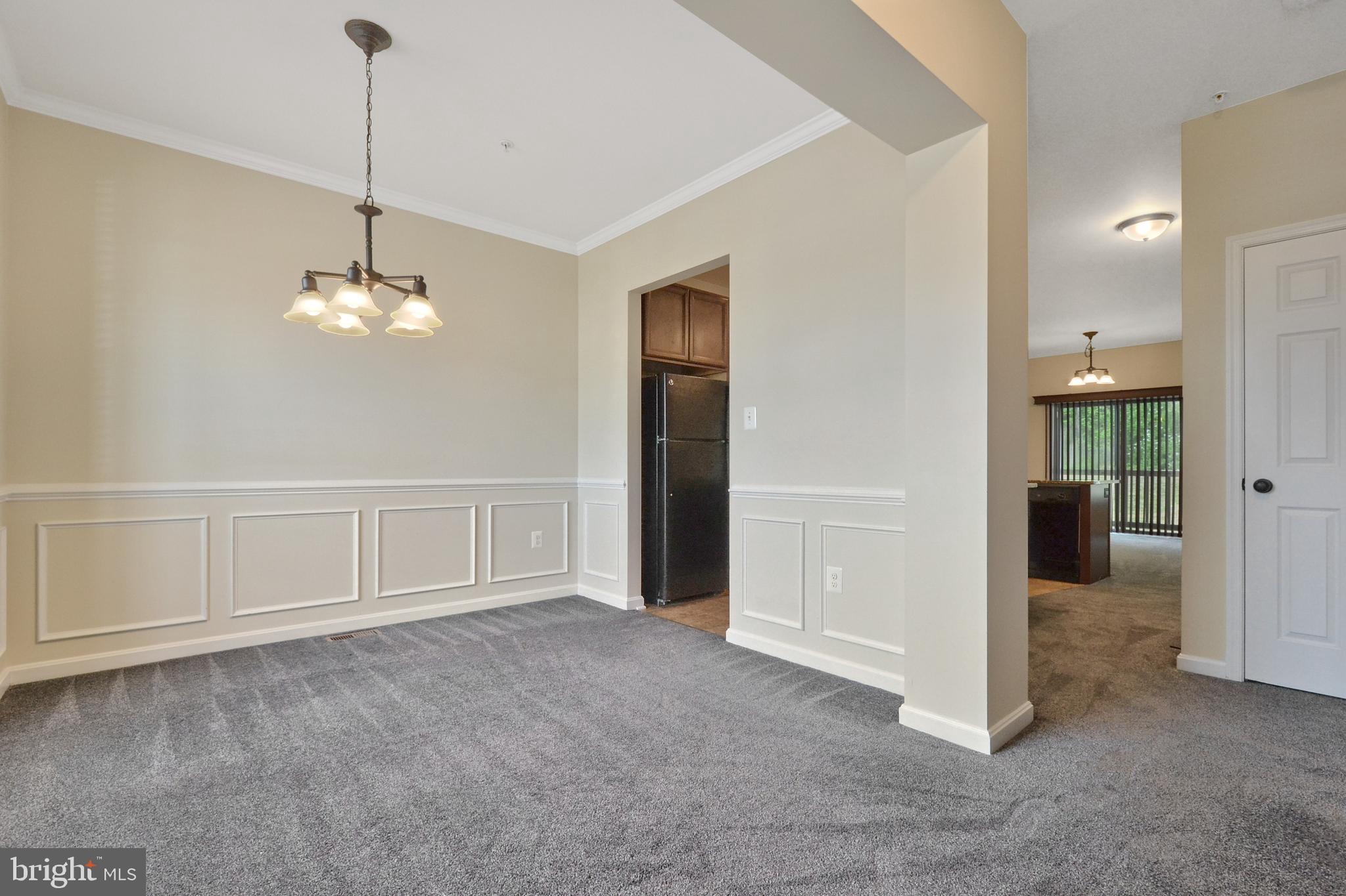 ELIZABETH HILLS PHASE 1 - Residential Lease