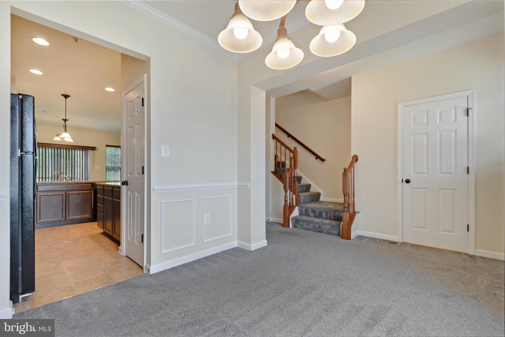 ELIZABETH HILLS PHASE 1 - Residential Lease