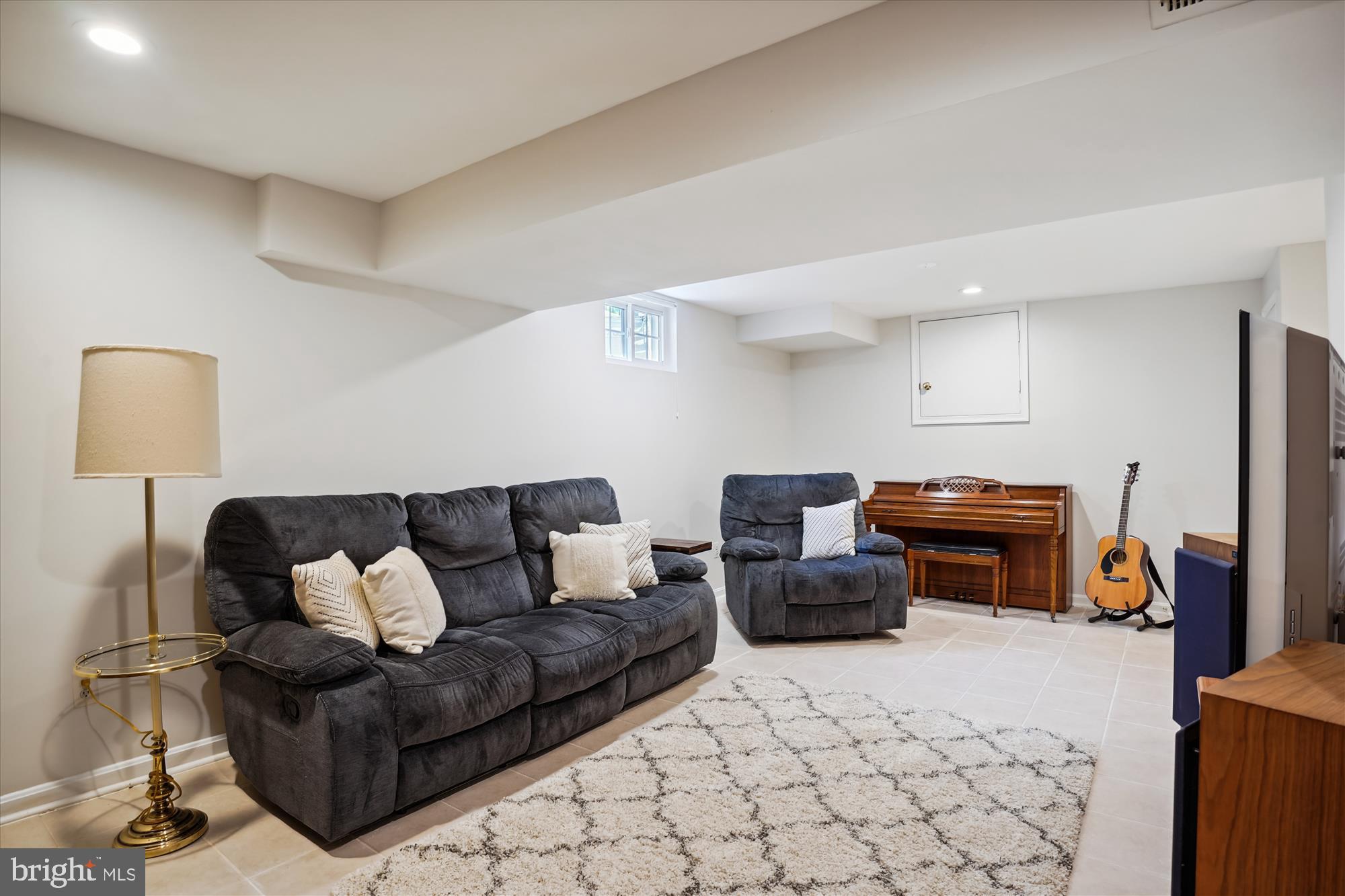 HALLOWELL - Residential