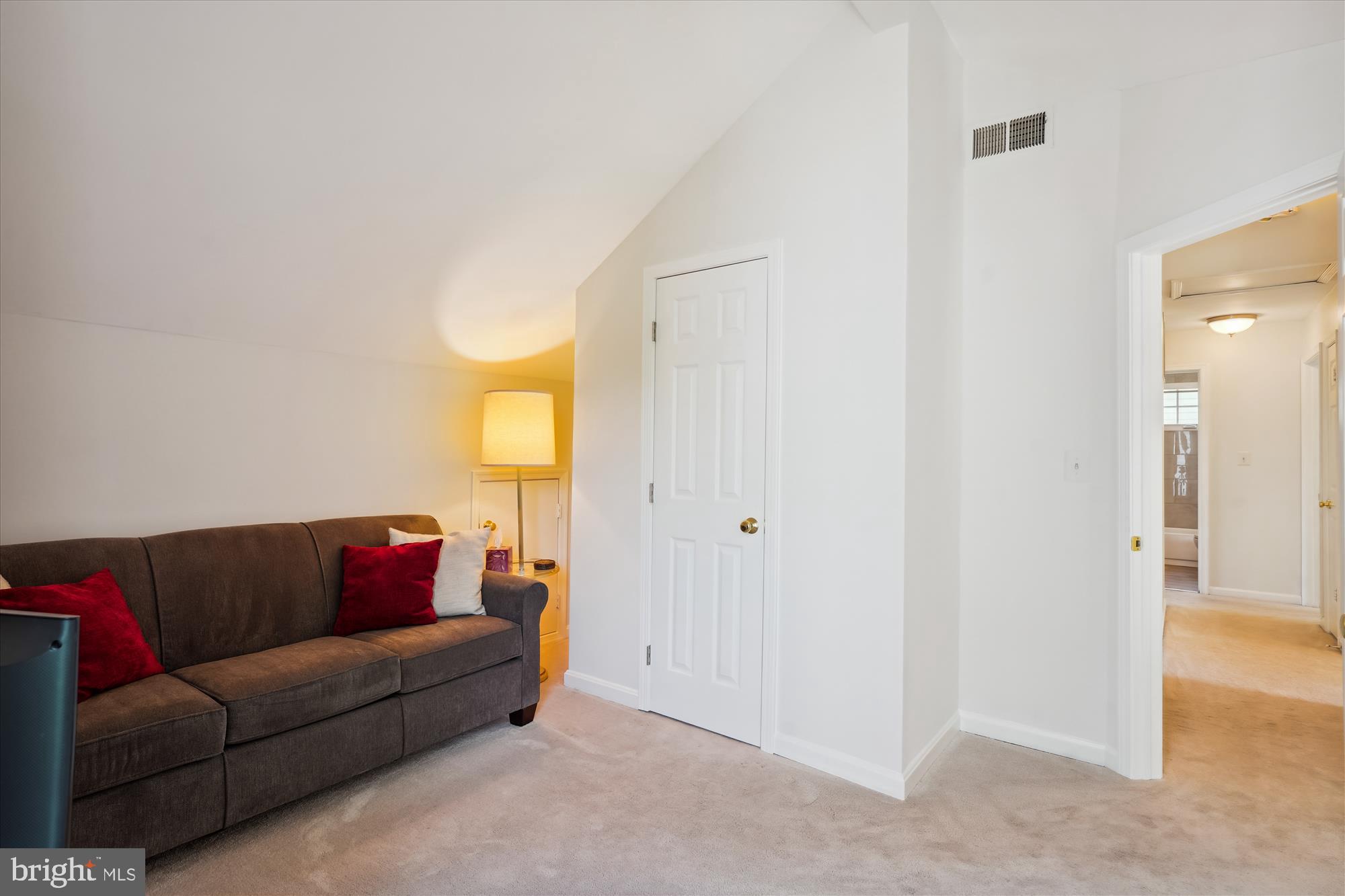 HALLOWELL - Residential