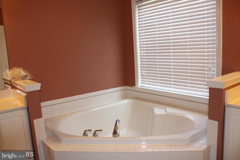 PROVIDENCE PARK - Residential Lease