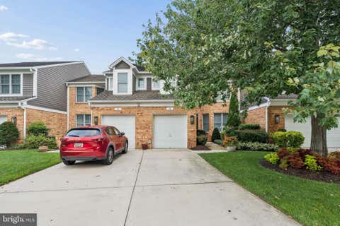 Townhouse For Sale - 4 Woodchester Court #4<br/> BALTIMORE, MD 21208