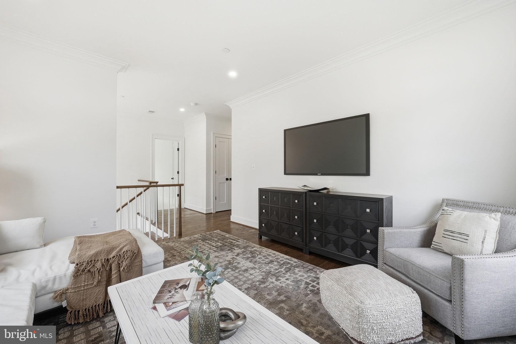 ASHLEIGH - Residential