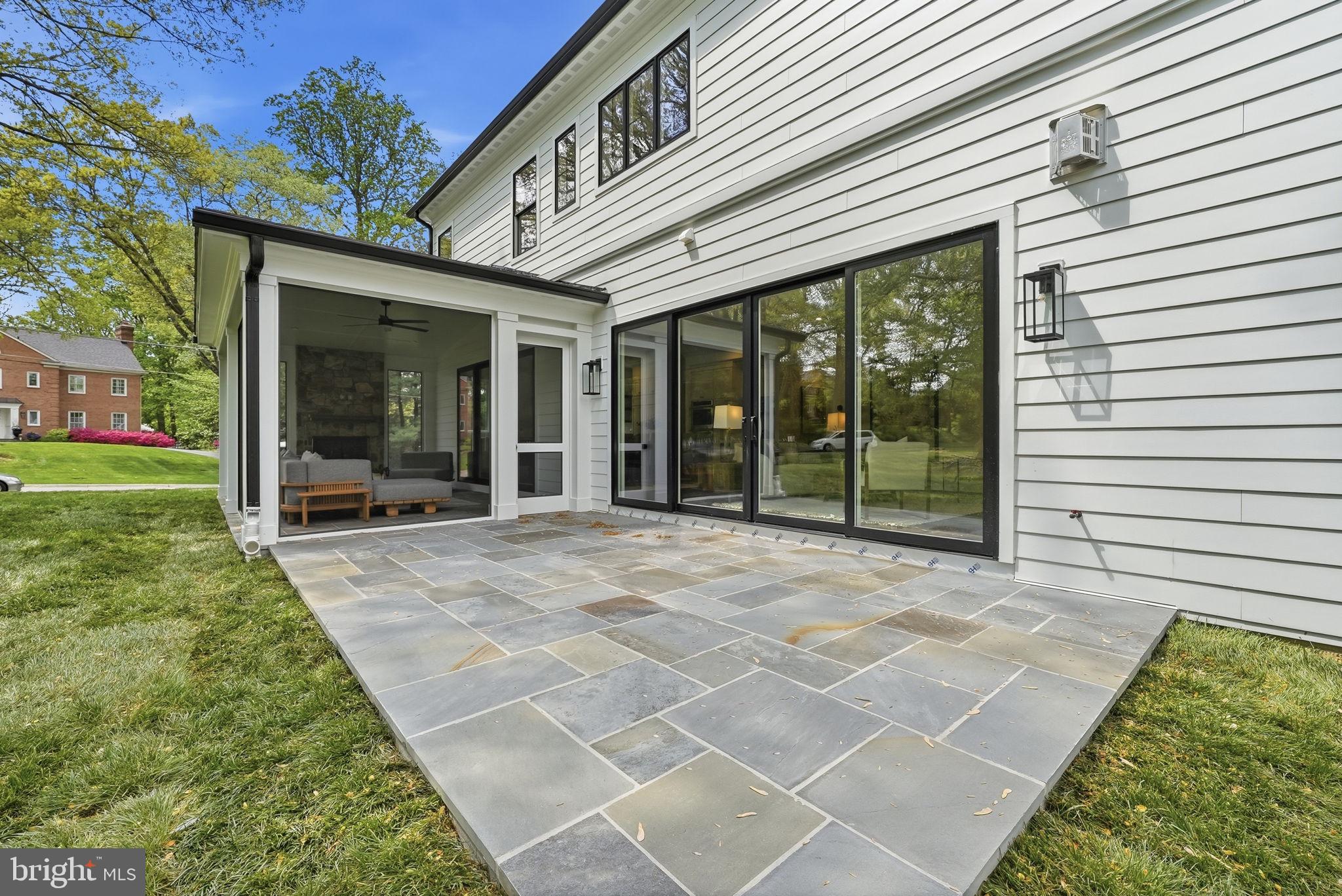 ASHLEIGH - Residential