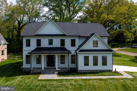 7604 CHARLESTON DRIVE BETHESDA MD 20817