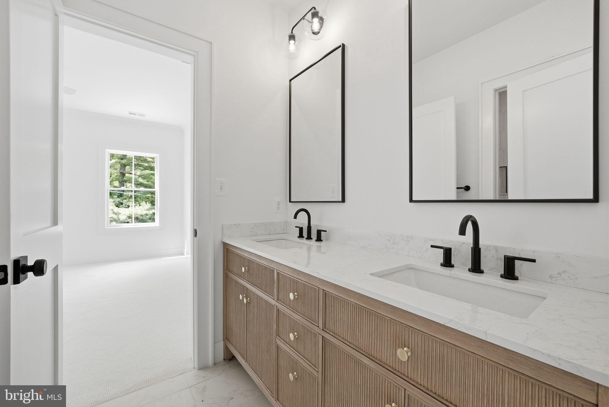 ASHLEIGH - Residential