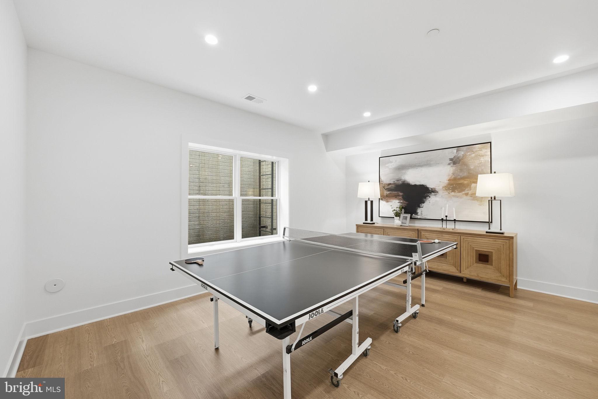 ASHLEIGH - Residential