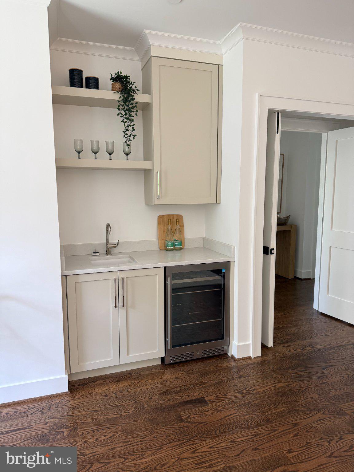 ASHLEIGH - Residential