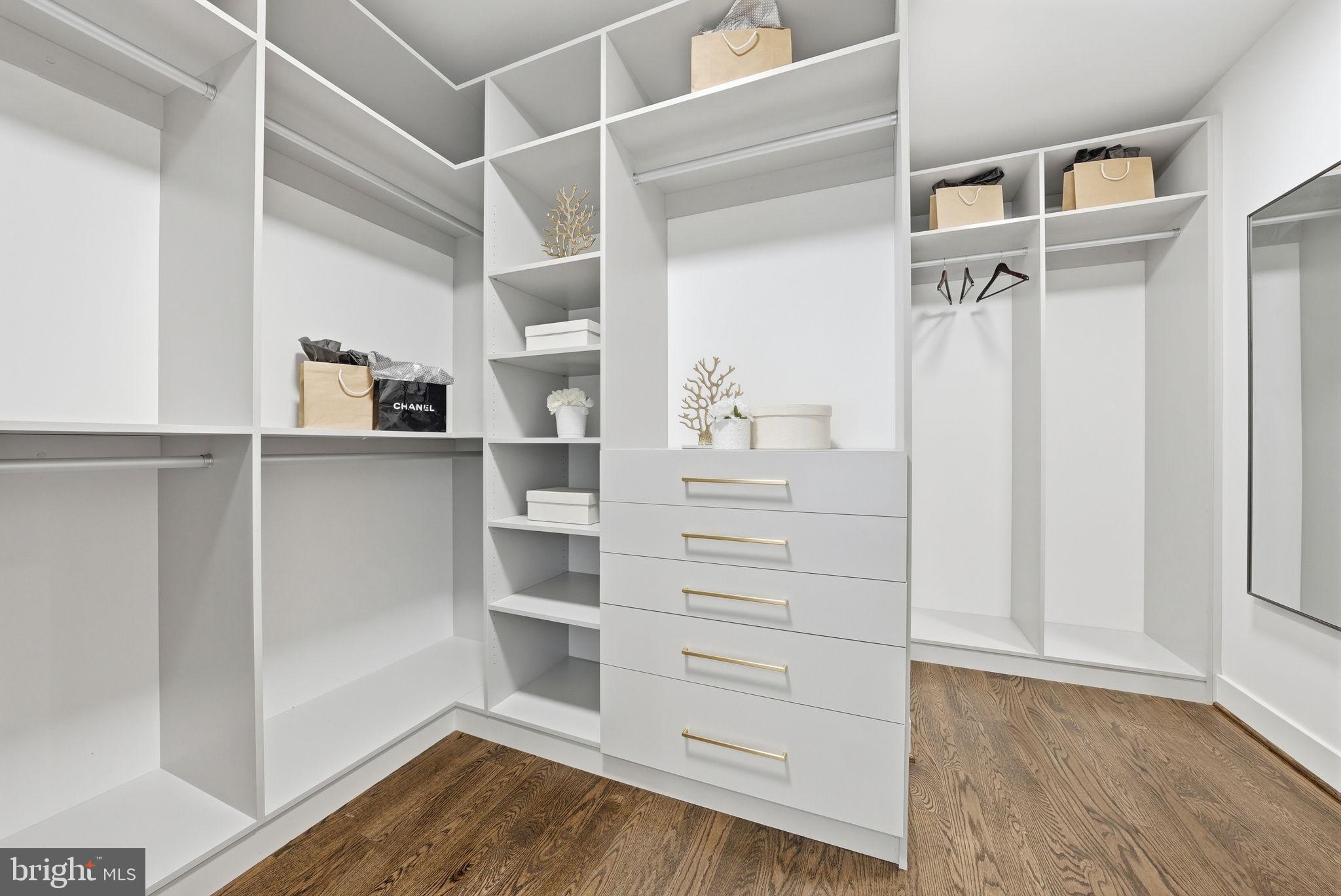 ASHLEIGH - Residential