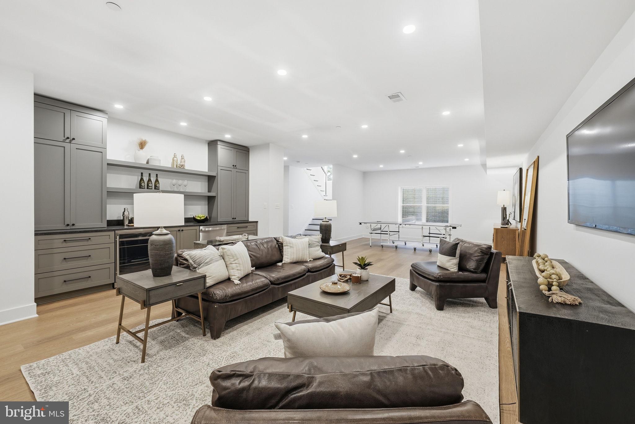 ASHLEIGH - Residential