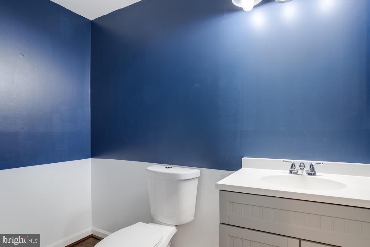 SHEFFIELD GLEN TOWNHOMES - Residential