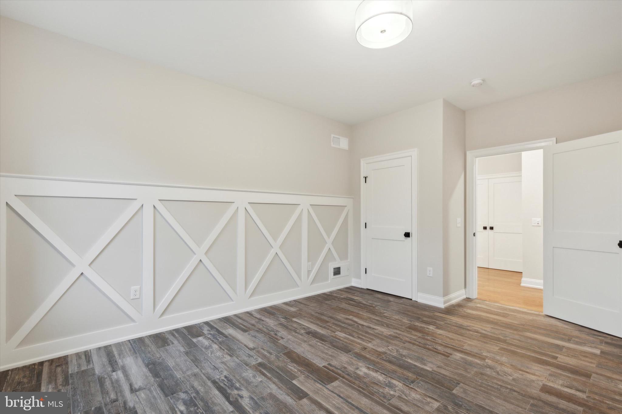 RED BARN FARMS - Residential