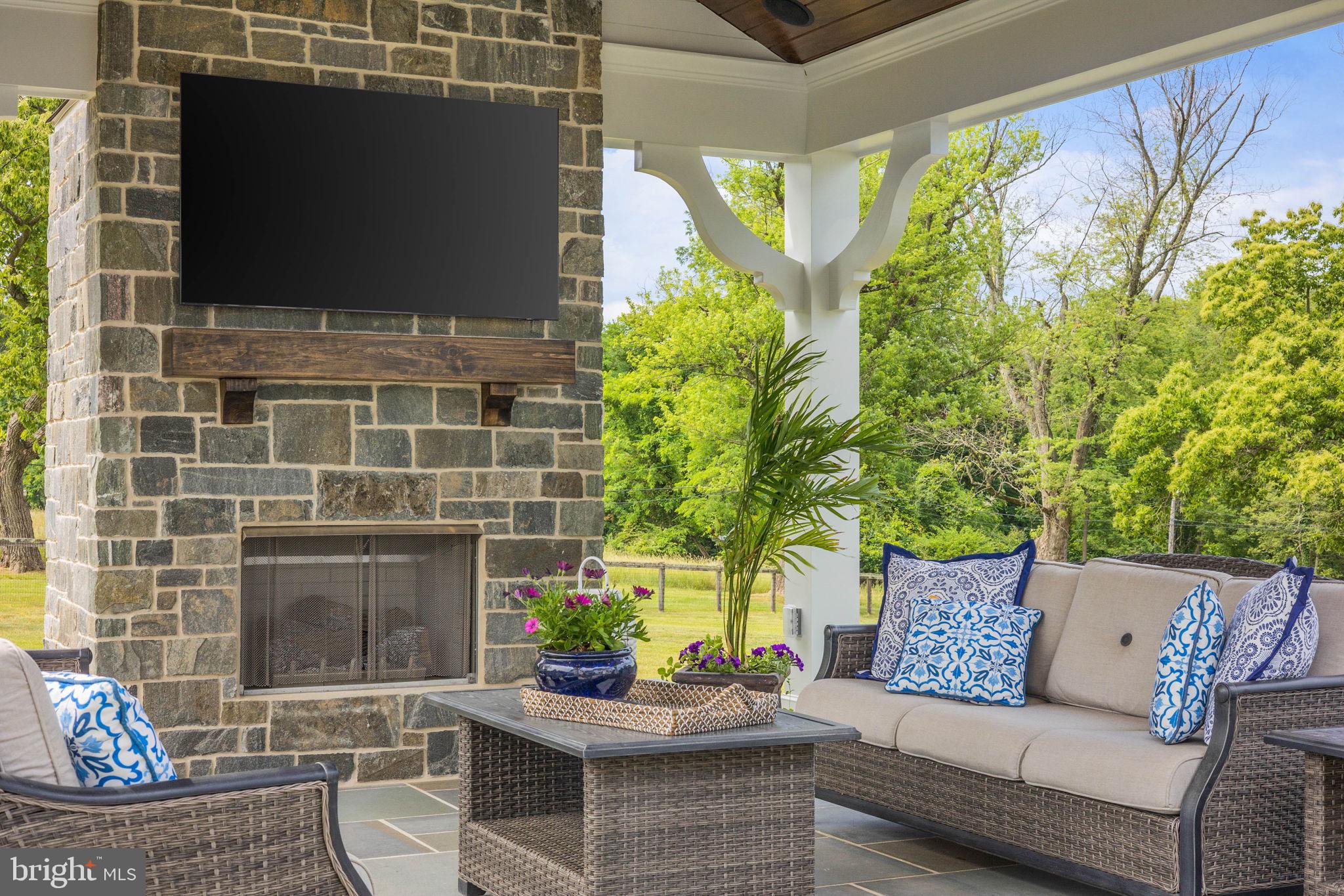 RED BARN FARMS - Residential