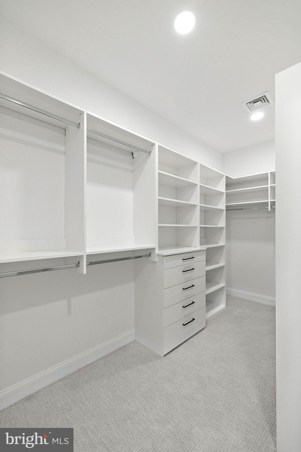 RED BARN FARMS - Residential