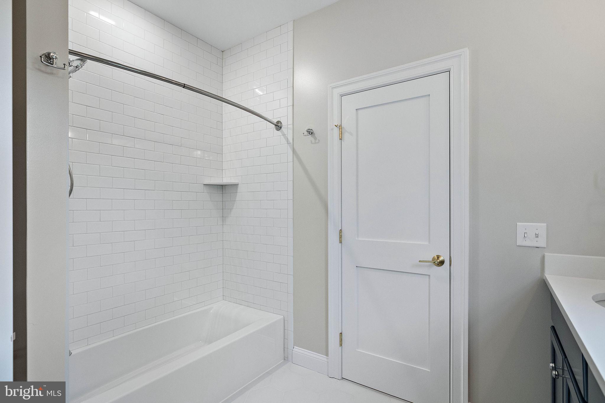 RED BARN FARMS - Residential