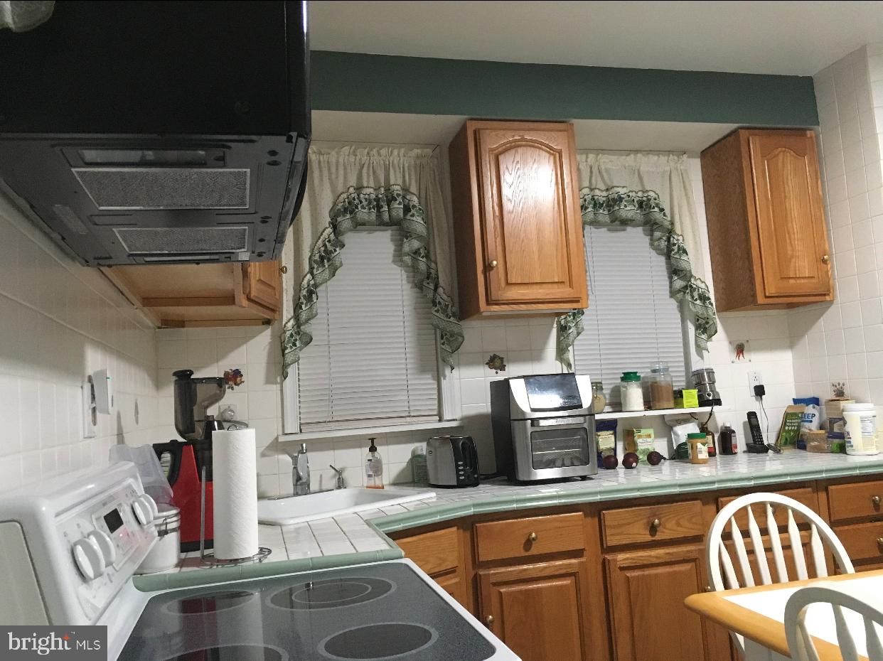 PHILADELPHIA (NORTHEAST) - Residential