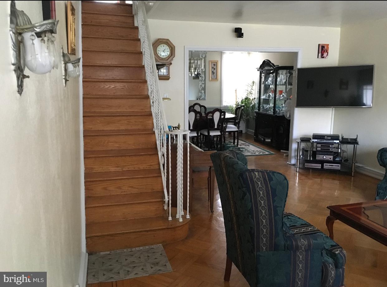 PHILADELPHIA (NORTHEAST) - Residential