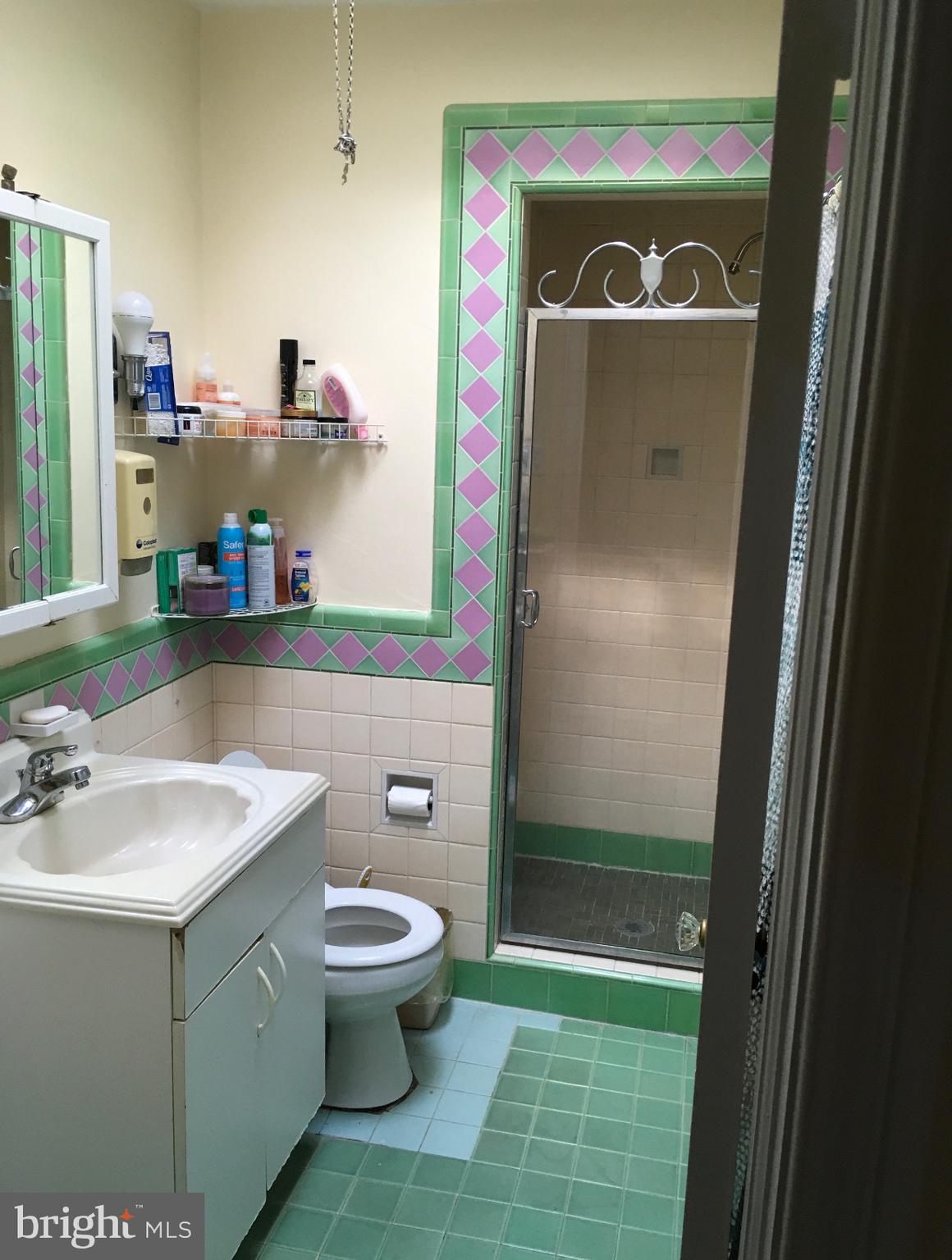 PHILADELPHIA (NORTHEAST) - Residential