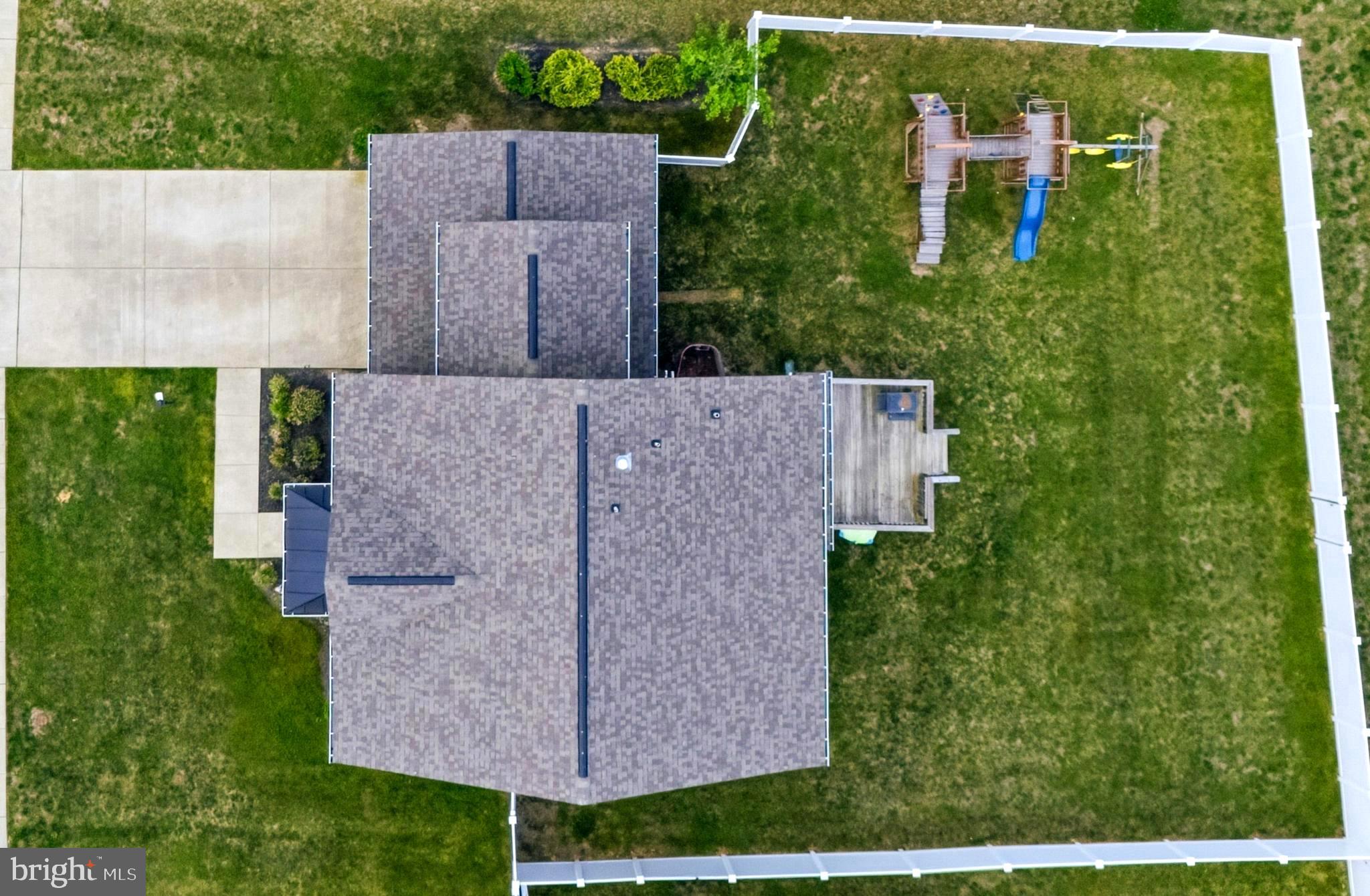 2413 BELDEN LANE