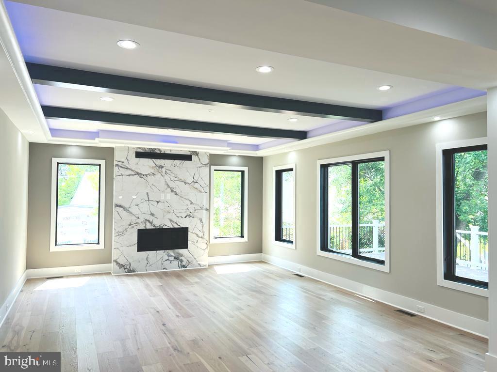 PIMMIT HILLS - Residential