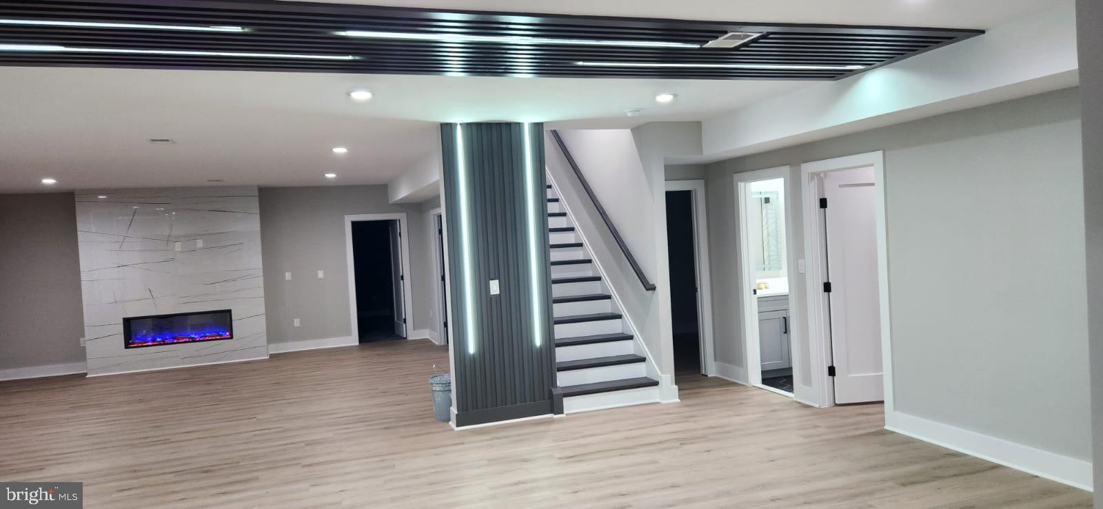 PIMMIT HILLS - Residential