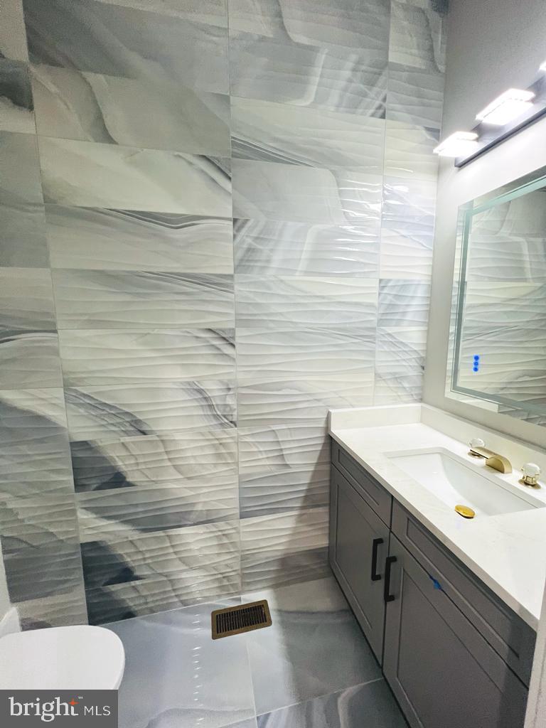 PIMMIT HILLS - Residential