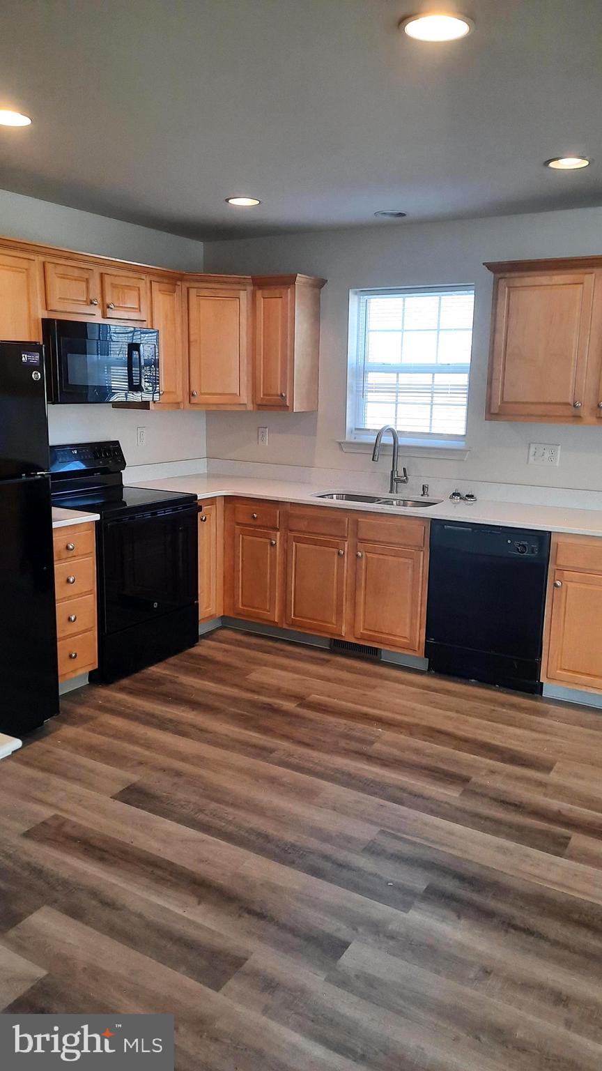 MARGARETS GROVE - Residential Lease