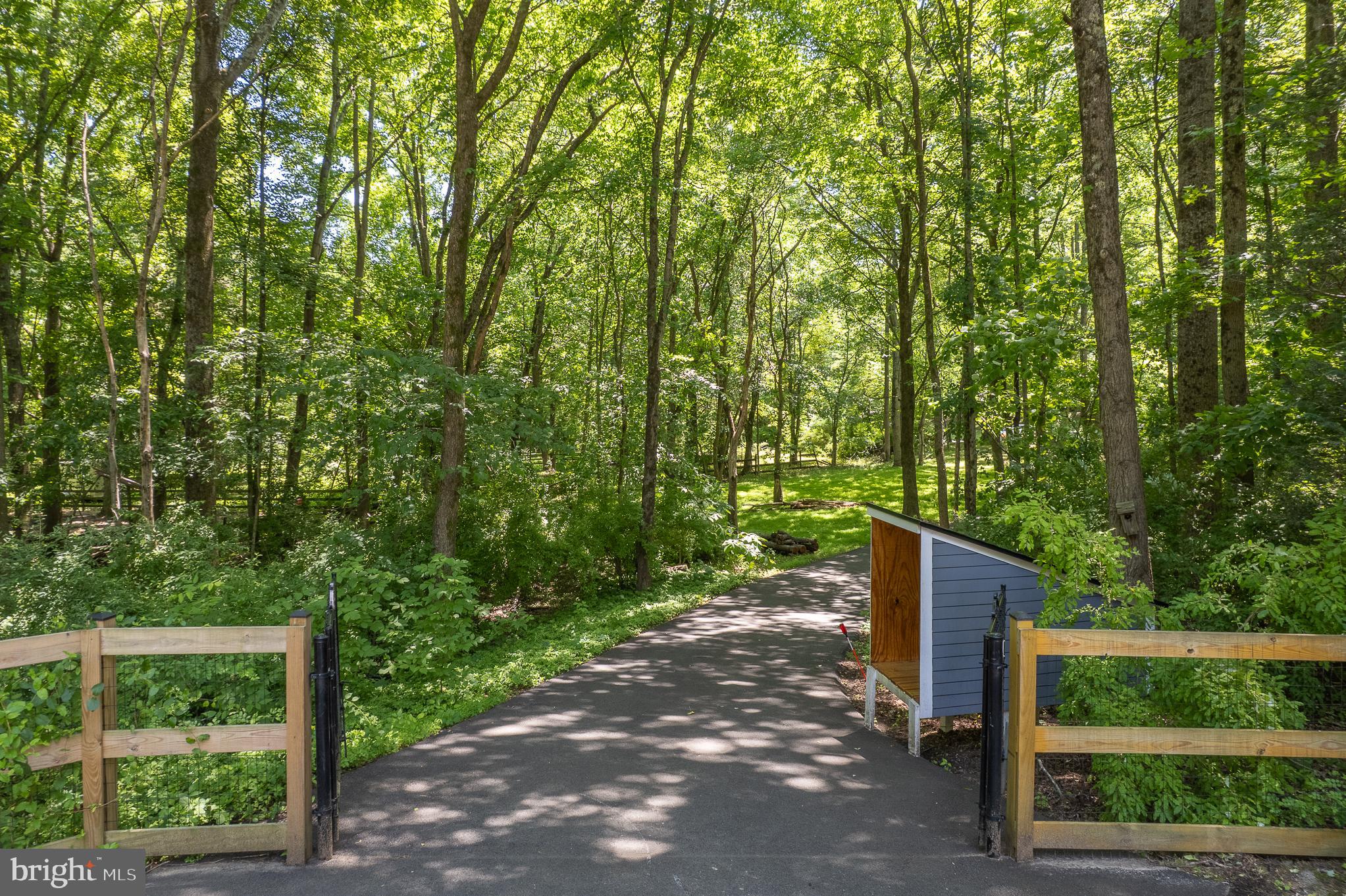 QUEEN ANNE ESTATES - Residential