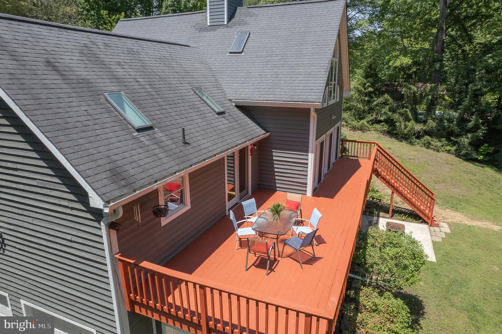 QUEEN ANNE ESTATES - Residential