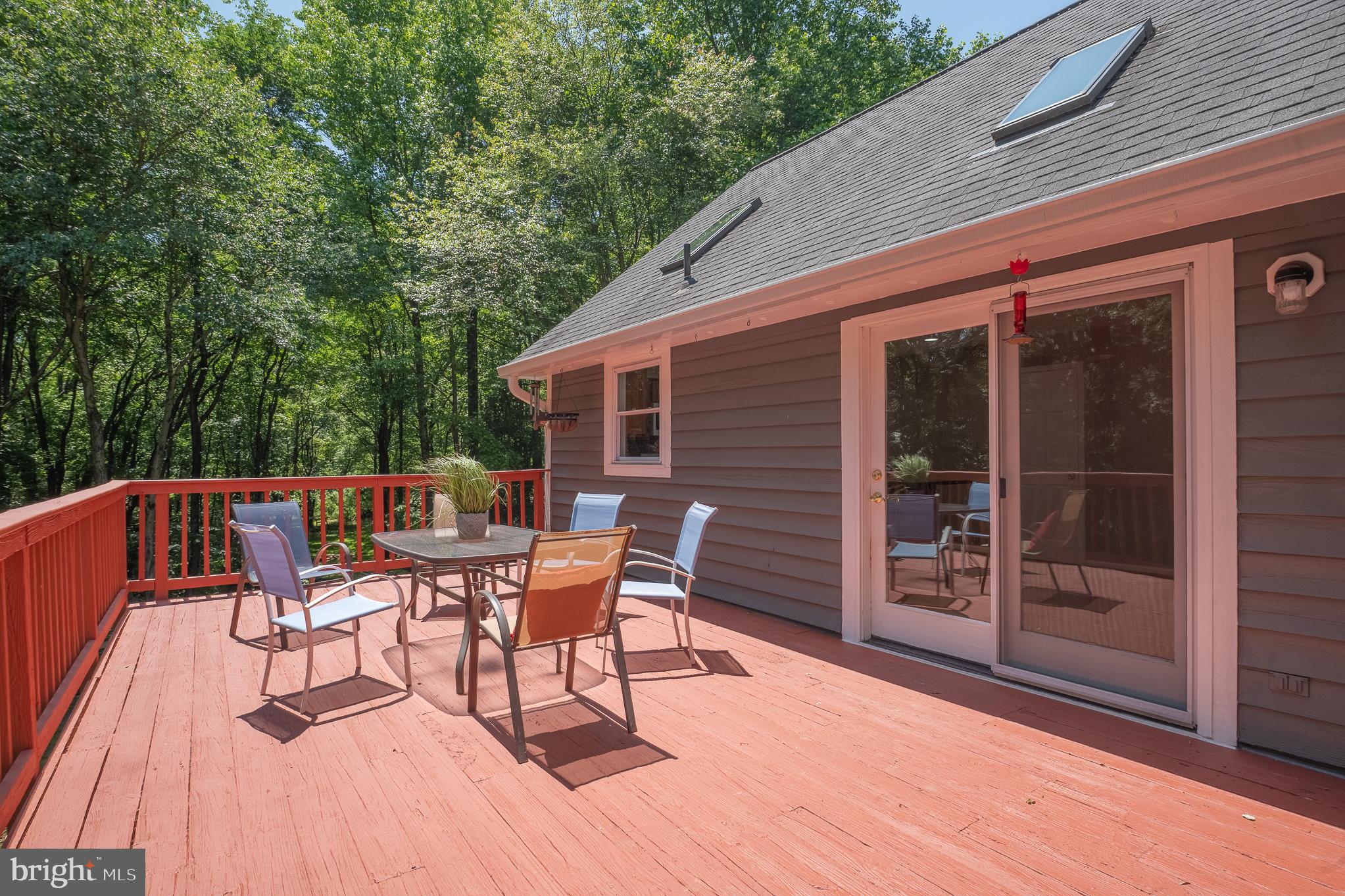 QUEEN ANNE ESTATES - Residential