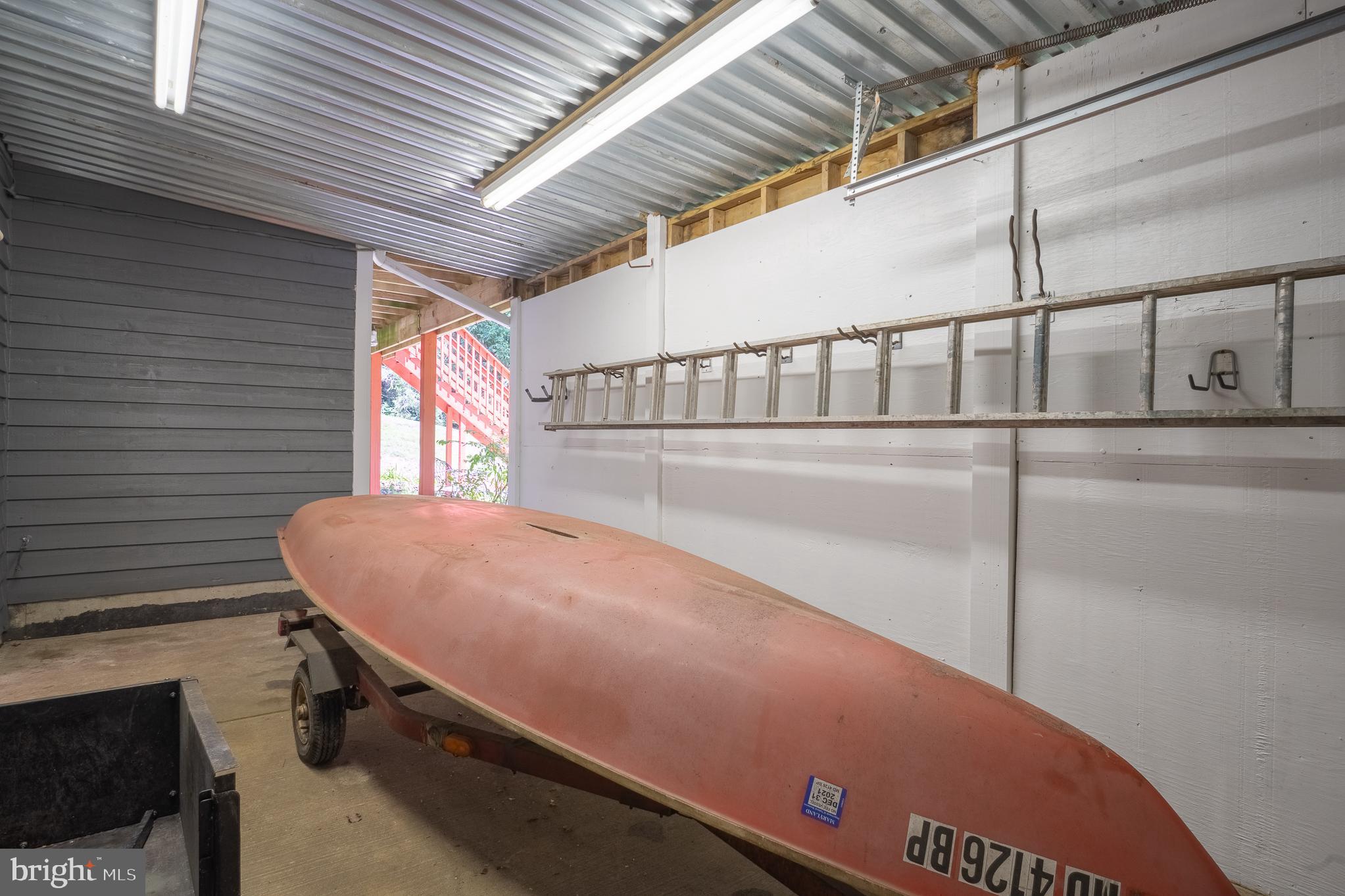 QUEEN ANNE ESTATES - Residential