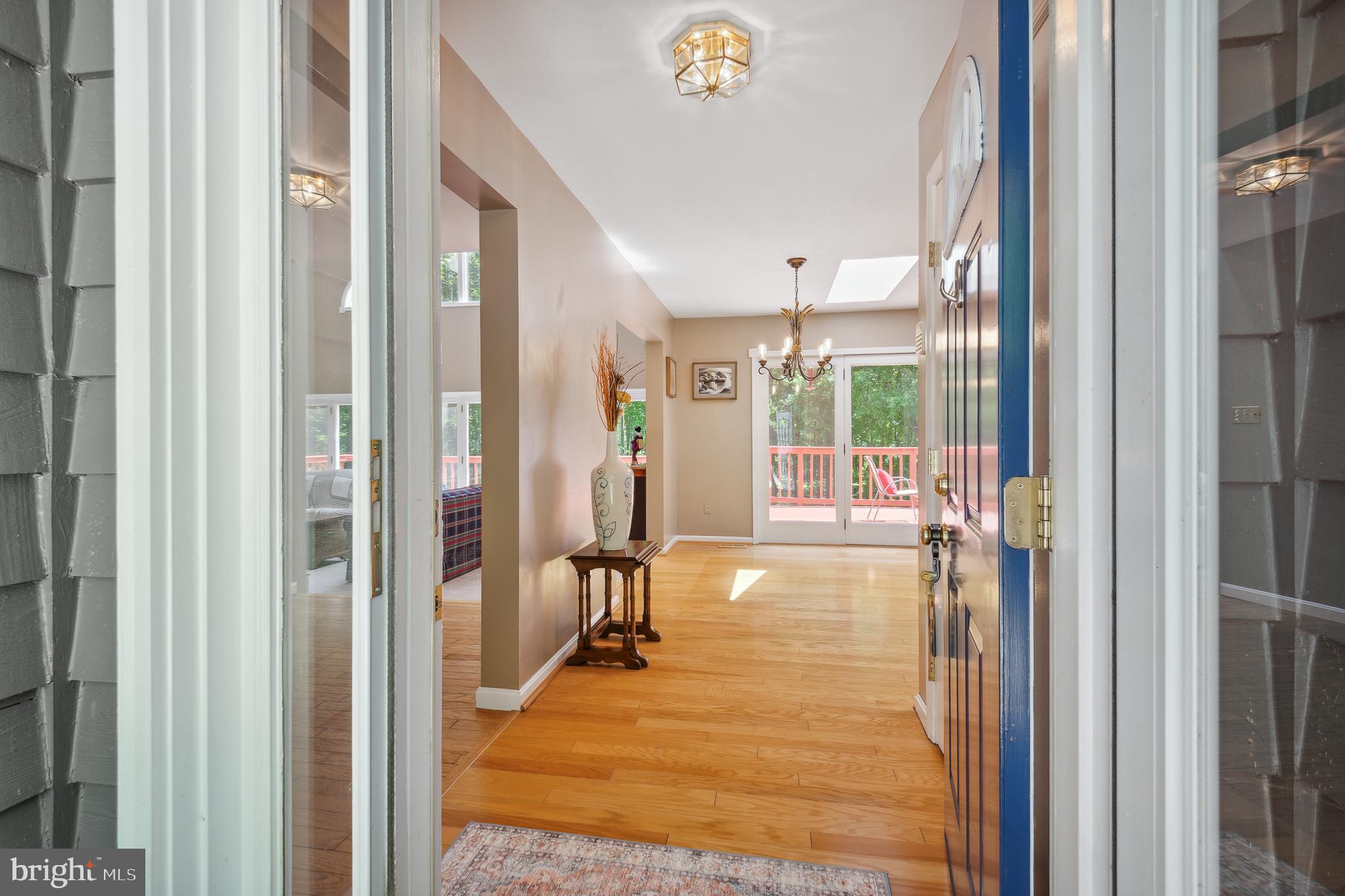 QUEEN ANNE ESTATES - Residential