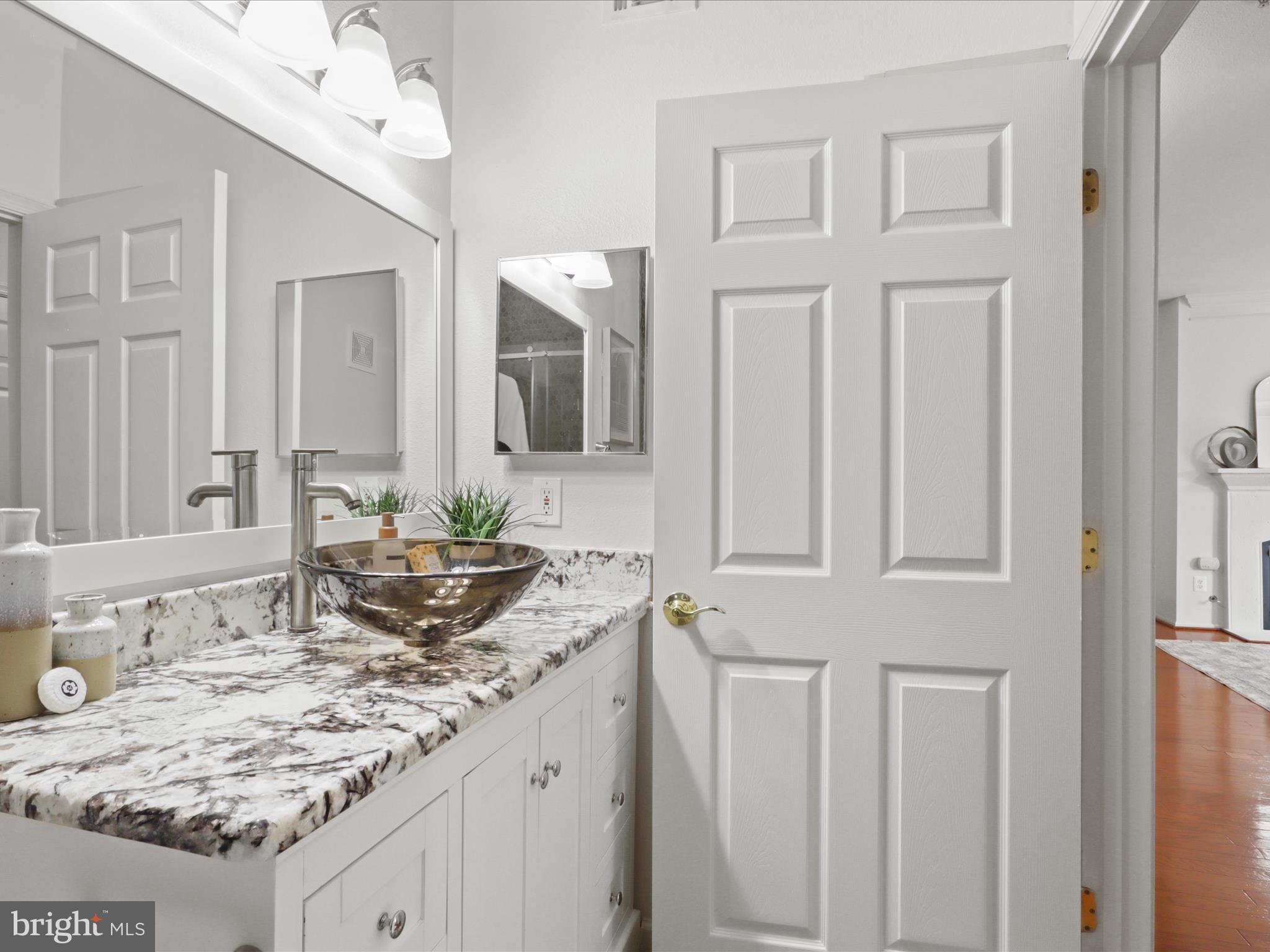 GATES OF MCLEAN - Residential