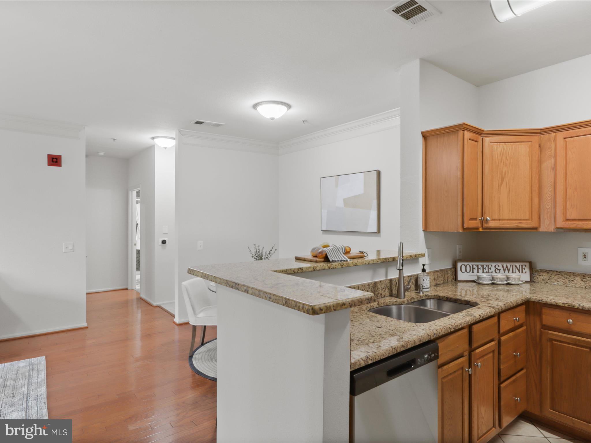 GATES OF MCLEAN - Residential