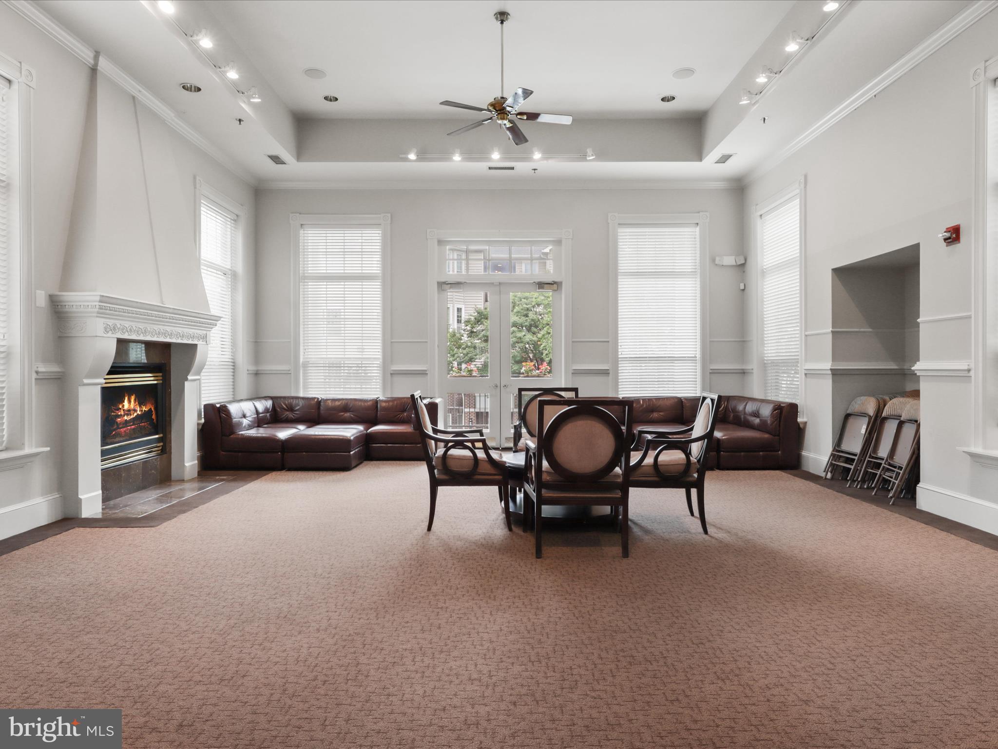 GATES OF MCLEAN - Residential