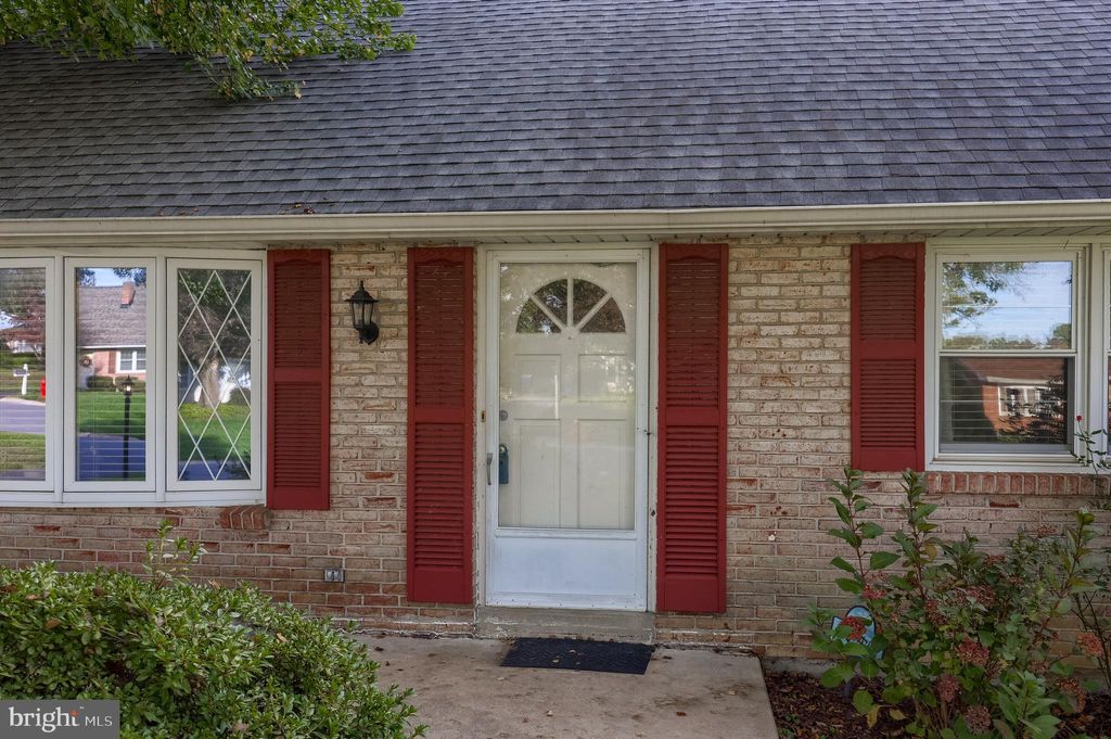 Photo of 63 Quaker Hills Road, LANCASTER, PA 17603 (MLS # PALA2077058)